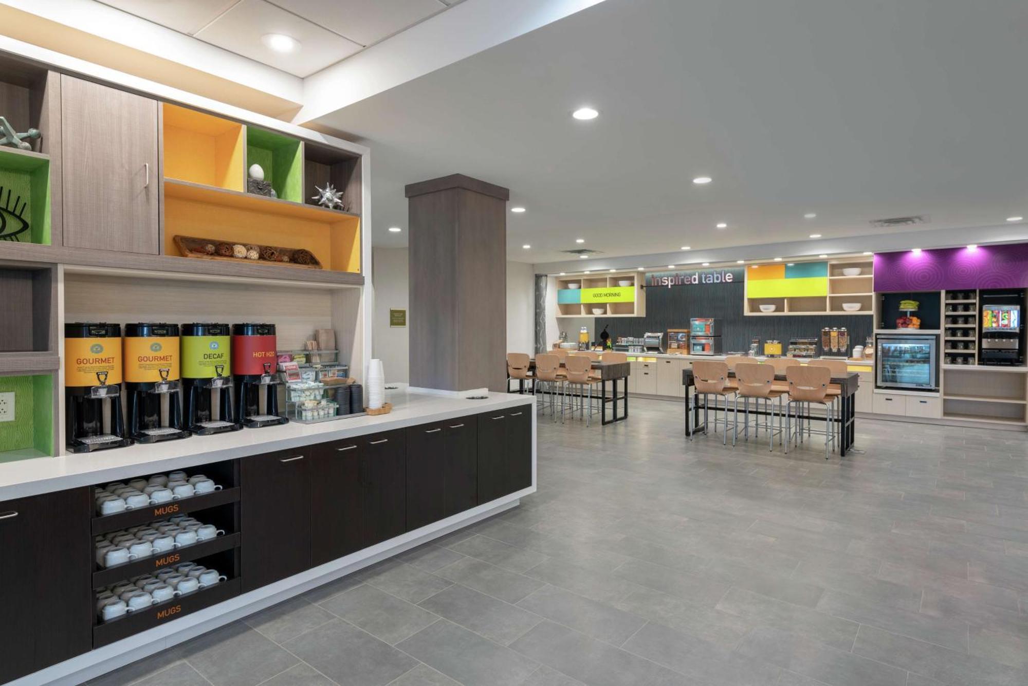 Home2 Suites By Hilton Indianapolis Airport Exteriör bild